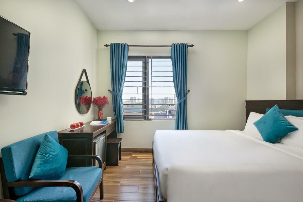 Celina Hotel & Apartment Дананг Экстерьер фото