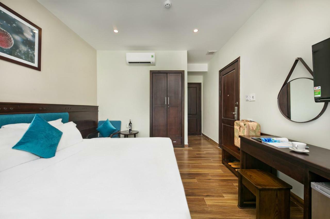 Celina Hotel & Apartment Дананг Экстерьер фото