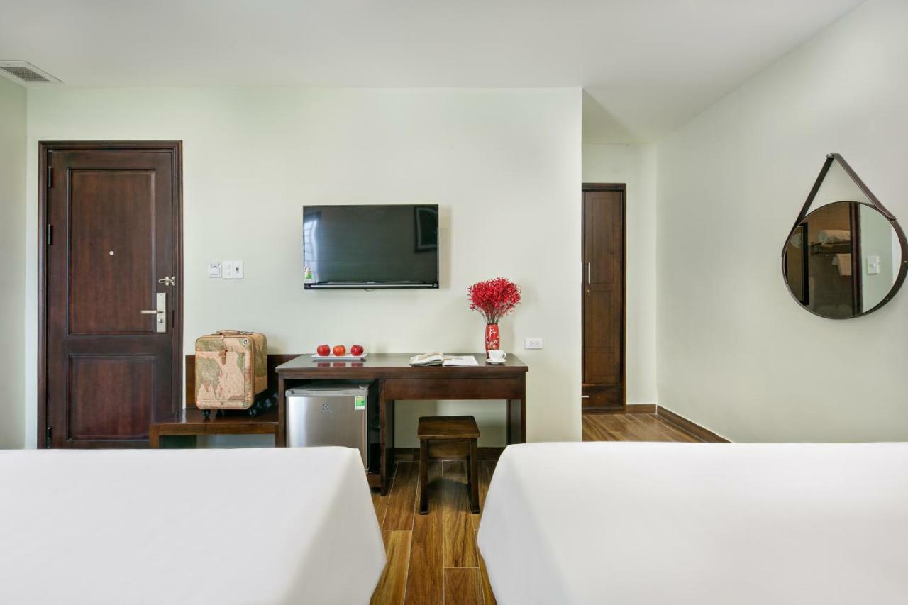 Celina Hotel & Apartment Дананг Экстерьер фото