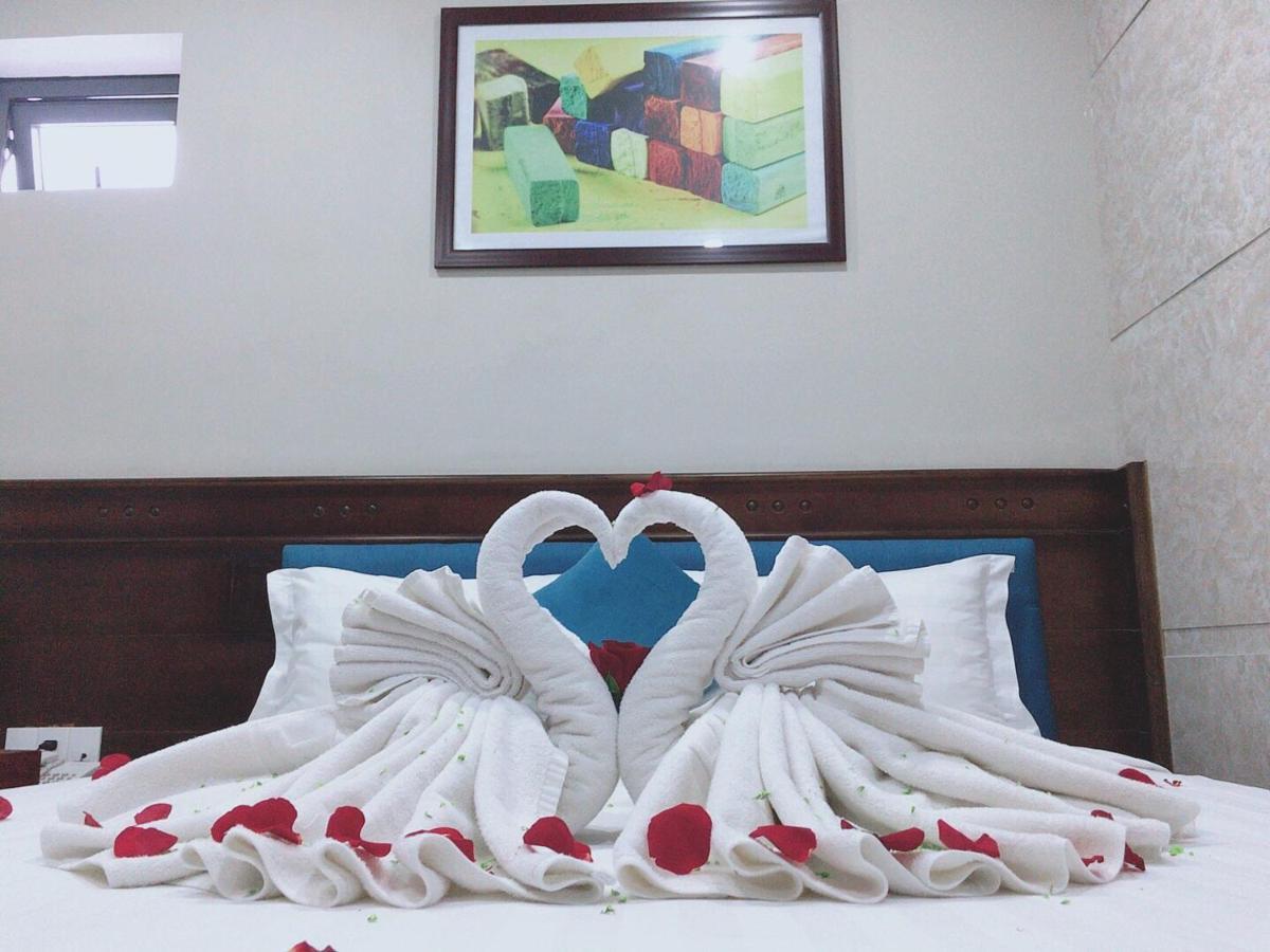 Celina Hotel & Apartment Дананг Экстерьер фото