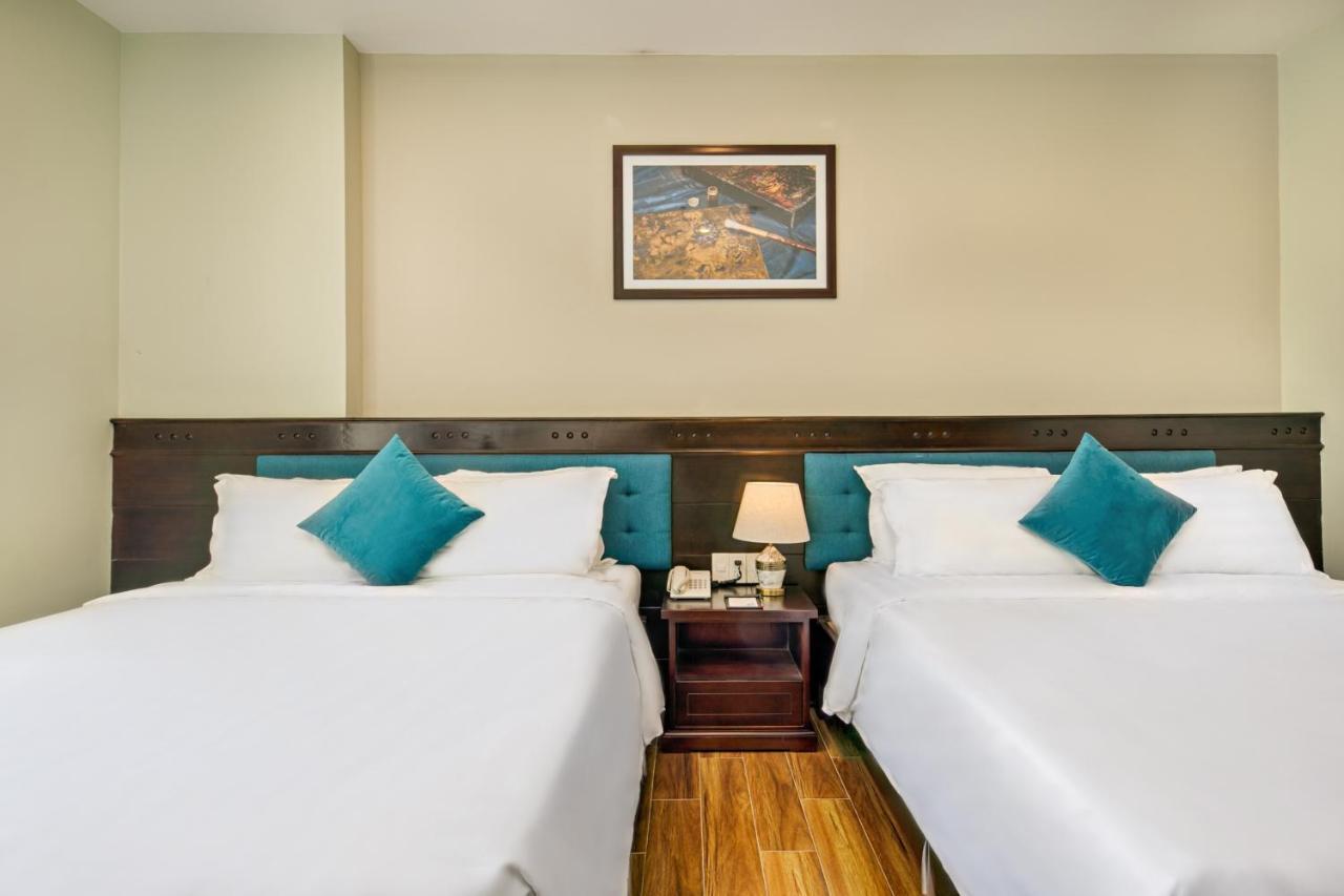 Celina Hotel & Apartment Дананг Экстерьер фото
